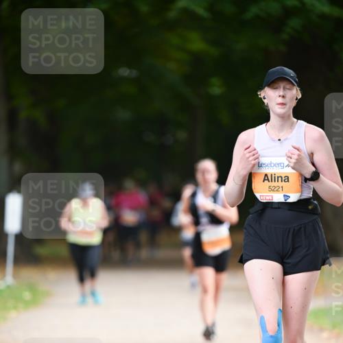 31.08.2025 - 21. Blankeneser Heldenlauf Dr. Thomas Lammeyer http://msf.ph/oto/8648037 31.08.2025 11:23:19 Laufen 5221 meine-sportfotos.de