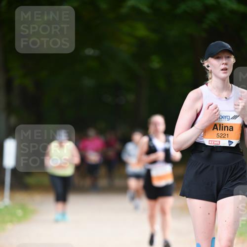 31.08.2025 - 21. Blankeneser Heldenlauf Dr. Thomas Lammeyer http://msf.ph/oto/8648042 31.08.2025 11:23:20 Laufen 5221 meine-sportfotos.de