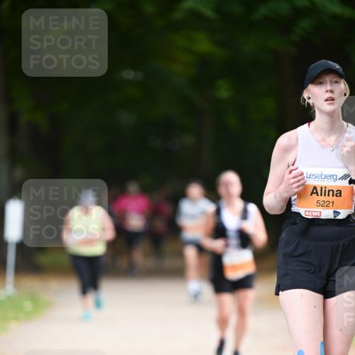 31.08.2025 - 21. Blankeneser Heldenlauf Dr. Thomas Lammeyer http://msf.ph/oto/8648043 31.08.2025 11:23:20 Laufen 5221 meine-sportfotos.de