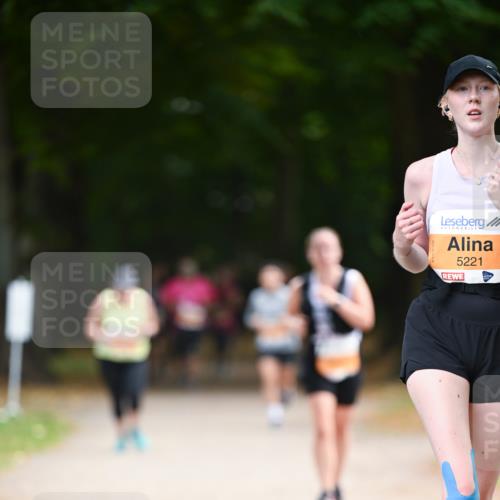 31.08.2025 - 21. Blankeneser Heldenlauf Dr. Thomas Lammeyer http://msf.ph/oto/8648044 31.08.2025 11:23:20 Laufen 5221 meine-sportfotos.de