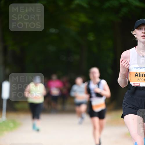 31.08.2025 - 21. Blankeneser Heldenlauf Dr. Thomas Lammeyer http://msf.ph/oto/8648045 31.08.2025 11:23:20 Laufen 5221 meine-sportfotos.de
