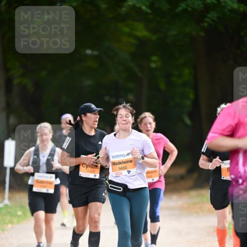 31.08.2025 - 21. Blankeneser Heldenlauf Dr. Thomas Lammeyer http://msf.ph/oto/8648099 31.08.2025 11:23:36 Laufen 5325, 5692 meine-sportfotos.de
