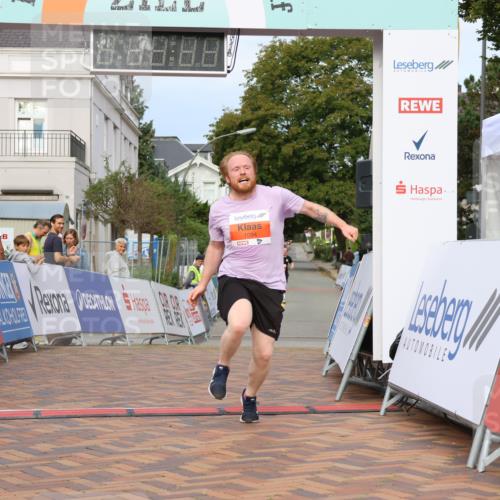 31.08.2025 - 21. Blankeneser Heldenlauf Strokosch-Dieckow http://msf.ph/oto/8648141 31.08.2025 09:47:56 Ziel 1086, 1094 meine-sportfotos.de