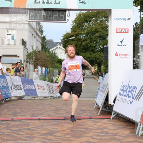 31.08.2025 - 21. Blankeneser Heldenlauf Strokosch-Dieckow http://msf.ph/oto/8648149 31.08.2025 09:47:56 Ziel 1086, 1094 meine-sportfotos.de