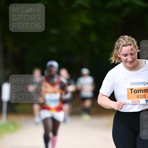 31.08.2025 - 21. Blankeneser Heldenlauf Dr. Thomas Lammeyer http://msf.ph/oto/8648269 31.08.2025 11:23:56 Laufen 5120 meine-sportfotos.de