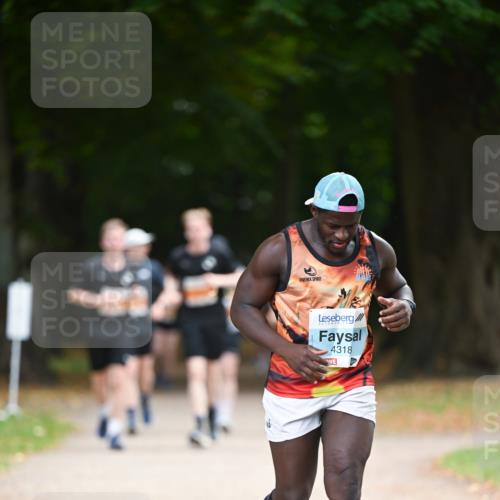 31.08.2025 - 21. Blankeneser Heldenlauf Dr. Thomas Lammeyer http://msf.ph/oto/8648293 31.08.2025 11:23:59 Laufen 4318 meine-sportfotos.de