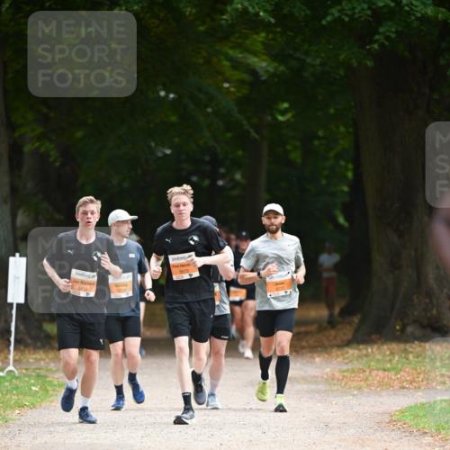 31.08.2025 - 21. Blankeneser Heldenlauf Dr. Thomas Lammeyer http://msf.ph/oto/8648307 31.08.2025 11:24:00 Laufen 5672, 5673, 5777 meine-sportfotos.de