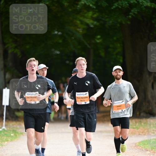 31.08.2025 - 21. Blankeneser Heldenlauf Dr. Thomas Lammeyer http://msf.ph/oto/8648313 31.08.2025 11:24:04 Laufen 5672, 5673, 5777 meine-sportfotos.de