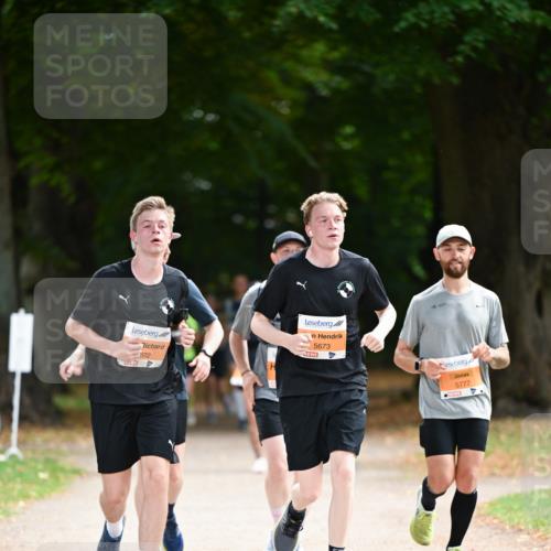 31.08.2025 - 21. Blankeneser Heldenlauf Dr. Thomas Lammeyer http://msf.ph/oto/8648318 31.08.2025 11:24:04 Laufen 672, 5673, 5777 meine-sportfotos.de