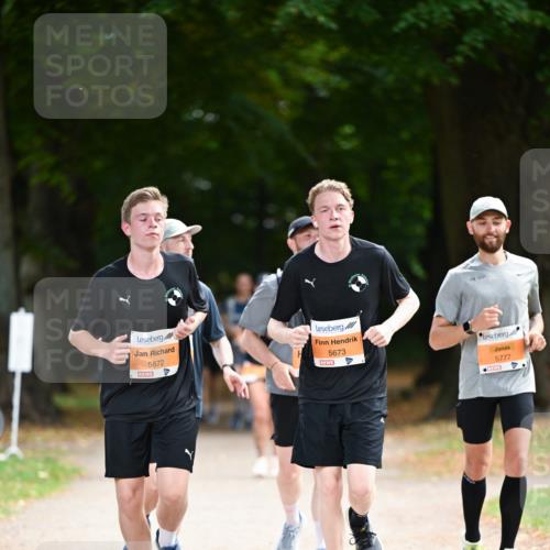 31.08.2025 - 21. Blankeneser Heldenlauf Dr. Thomas Lammeyer http://msf.ph/oto/8648323 31.08.2025 11:24:05 Laufen 5672, 5673, 5777 meine-sportfotos.de
