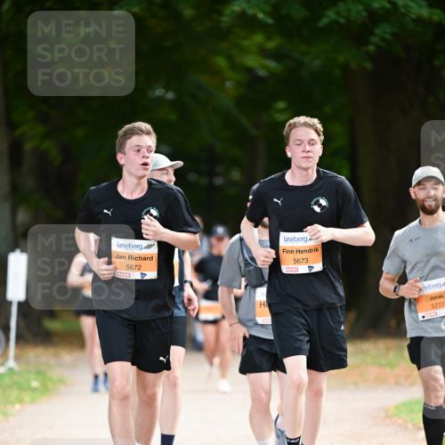 31.08.2025 - 21. Blankeneser Heldenlauf Dr. Thomas Lammeyer http://msf.ph/oto/8648329 31.08.2025 11:24:05 Laufen 5672, 5673, 5777 meine-sportfotos.de