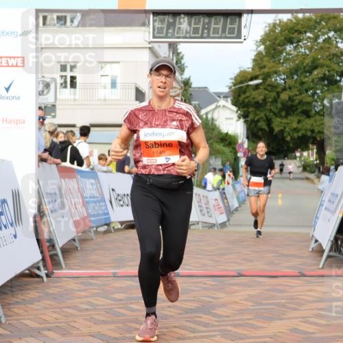 31.08.2025 - 21. Blankeneser Heldenlauf Strokosch-Dieckow http://msf.ph/oto/8648335 31.08.2025 09:47:37 Ziel 1149, 1004, 1132, 1142 meine-sportfotos.de