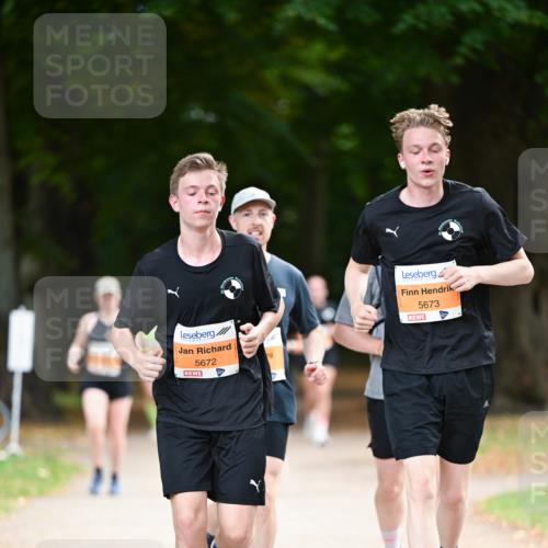 31.08.2025 - 21. Blankeneser Heldenlauf Dr. Thomas Lammeyer http://msf.ph/oto/8648339 31.08.2025 11:24:06 Laufen 5672, 5673 meine-sportfotos.de