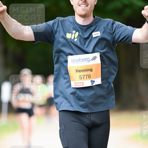 31.08.2025 - 21. Blankeneser Heldenlauf Dr. Thomas Lammeyer http://msf.ph/oto/8648382 31.08.2025 11:24:11 Laufen 5778 meine-sportfotos.de