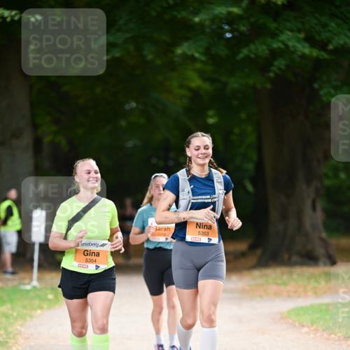 31.08.2025 - 21. Blankeneser Heldenlauf Dr. Thomas Lammeyer http://msf.ph/oto/8648416 31.08.2025 11:24:19 Laufen 5354, 5353 meine-sportfotos.de