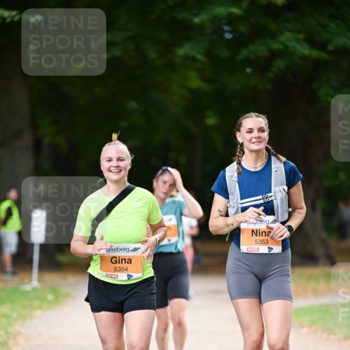 31.08.2025 - 21. Blankeneser Heldenlauf Dr. Thomas Lammeyer http://msf.ph/oto/8648427 31.08.2025 11:24:21 Laufen 5354, 5353 meine-sportfotos.de
