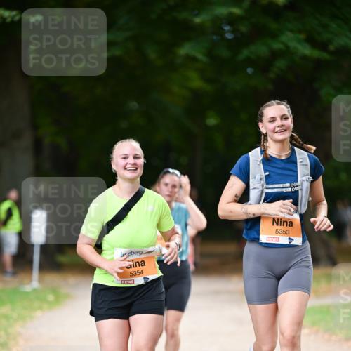 31.08.2025 - 21. Blankeneser Heldenlauf Dr. Thomas Lammeyer http://msf.ph/oto/8648431 31.08.2025 11:24:21 Laufen 5354, 5353 meine-sportfotos.de
