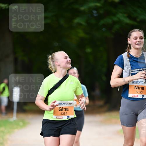 31.08.2025 - 21. Blankeneser Heldenlauf Dr. Thomas Lammeyer http://msf.ph/oto/8648437 31.08.2025 11:24:22 Laufen 5354, 5353 meine-sportfotos.de