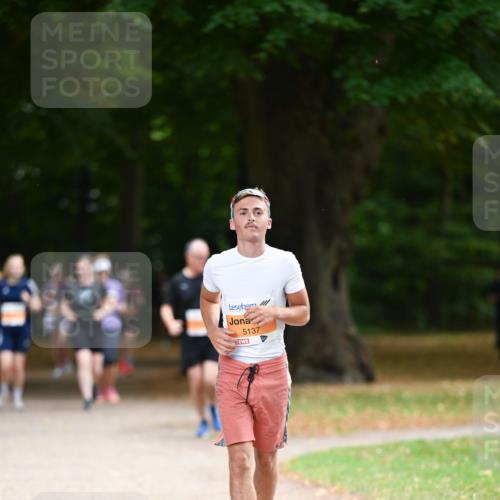 31.08.2025 - 21. Blankeneser Heldenlauf Dr. Thomas Lammeyer http://msf.ph/oto/8648470 31.08.2025 11:24:29 Laufen 5137 meine-sportfotos.de