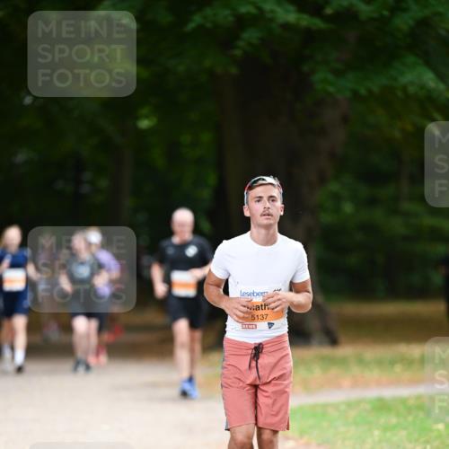 31.08.2025 - 21. Blankeneser Heldenlauf Dr. Thomas Lammeyer http://msf.ph/oto/8648475 31.08.2025 11:24:29 Laufen 5137 meine-sportfotos.de