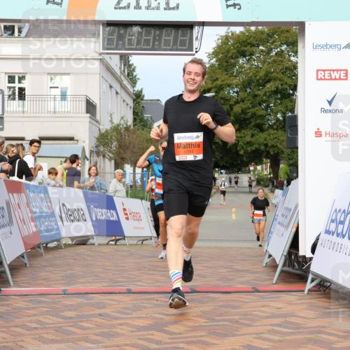 31.08.2025 - 21. Blankeneser Heldenlauf Strokosch-Dieckow http://msf.ph/oto/8648498 31.08.2025 09:47:33 Ziel 1149, 1004, 1142 meine-sportfotos.de