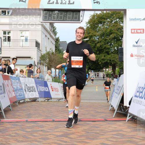 31.08.2025 - 21. Blankeneser Heldenlauf Strokosch-Dieckow http://msf.ph/oto/8648505 31.08.2025 09:47:33 Ziel 1149, 1004, 1142 meine-sportfotos.de