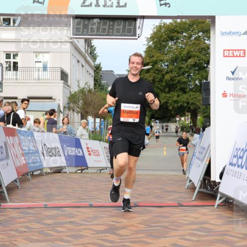 31.08.2025 - 21. Blankeneser Heldenlauf Strokosch-Dieckow http://msf.ph/oto/8648511 31.08.2025 09:47:33 Ziel 1149, 1004, 1142 meine-sportfotos.de