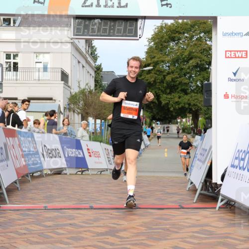 31.08.2025 - 21. Blankeneser Heldenlauf Strokosch-Dieckow http://msf.ph/oto/8648534 31.08.2025 09:47:33 Ziel 1149, 1004, 1142 meine-sportfotos.de