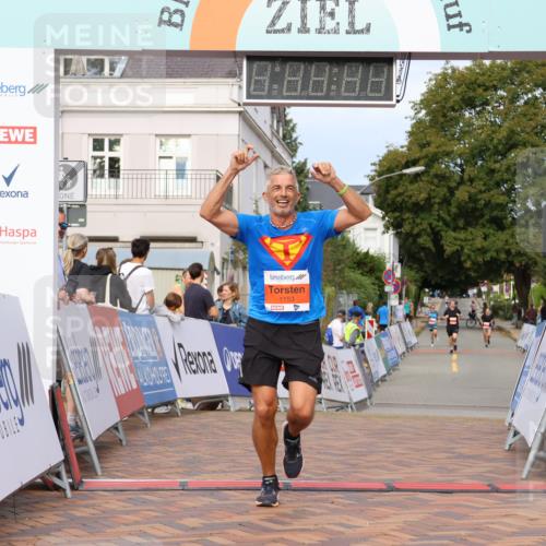 31.08.2025 - 21. Blankeneser Heldenlauf Strokosch-Dieckow http://msf.ph/oto/8648611 31.08.2025 09:47:22 Ziel 1107, 1153 meine-sportfotos.de