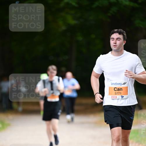 31.08.2025 - 21. Blankeneser Heldenlauf Dr. Thomas Lammeyer http://msf.ph/oto/8648617 31.08.2025 11:25:00 Laufen 5771 meine-sportfotos.de