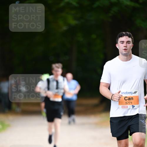 31.08.2025 - 21. Blankeneser Heldenlauf Dr. Thomas Lammeyer http://msf.ph/oto/8648621 31.08.2025 11:25:00 Laufen 5771 meine-sportfotos.de