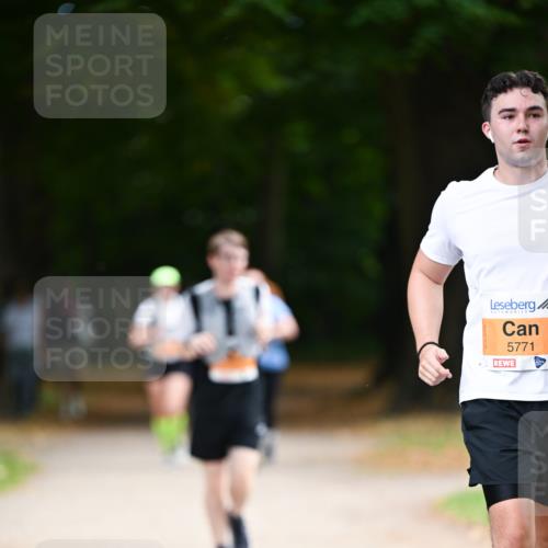 31.08.2025 - 21. Blankeneser Heldenlauf Dr. Thomas Lammeyer http://msf.ph/oto/8648625 31.08.2025 11:25:00 Laufen 5771 meine-sportfotos.de