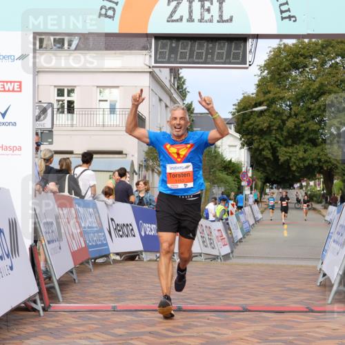 31.08.2025 - 21. Blankeneser Heldenlauf Strokosch-Dieckow http://msf.ph/oto/8648626 31.08.2025 09:47:22 Ziel 1107, 1153 meine-sportfotos.de