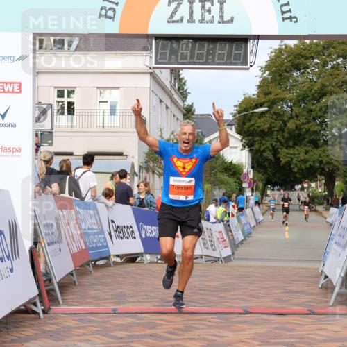 31.08.2025 - 21. Blankeneser Heldenlauf Strokosch-Dieckow http://msf.ph/oto/8648648 31.08.2025 09:47:21 Ziel 1107, 1153 meine-sportfotos.de