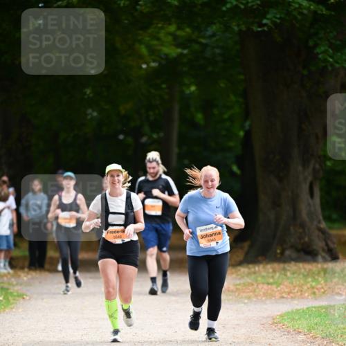 31.08.2025 - 21. Blankeneser Heldenlauf Dr. Thomas Lammeyer http://msf.ph/oto/8648666 31.08.2025 11:25:06 Laufen 5546, 5545 meine-sportfotos.de