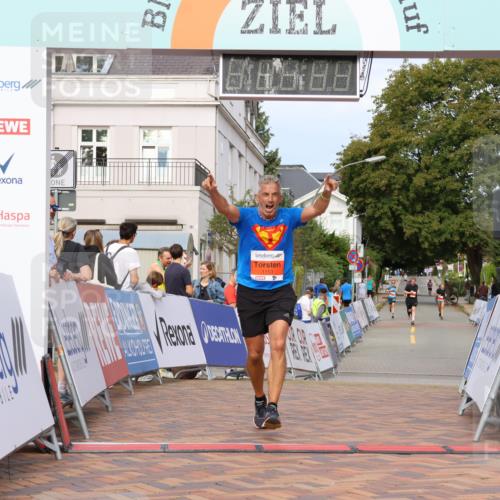 31.08.2025 - 21. Blankeneser Heldenlauf Strokosch-Dieckow http://msf.ph/oto/8648673 31.08.2025 09:47:21 Ziel 1107, 1153 meine-sportfotos.de
