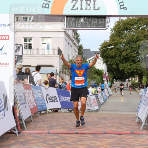 31.08.2025 - 21. Blankeneser Heldenlauf Strokosch-Dieckow http://msf.ph/oto/8648681 31.08.2025 09:47:21 Ziel 1107, 1153 meine-sportfotos.de