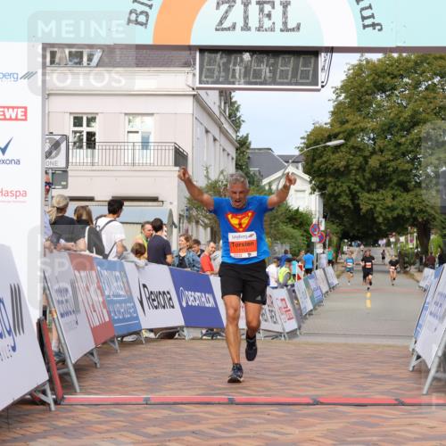 31.08.2025 - 21. Blankeneser Heldenlauf Strokosch-Dieckow http://msf.ph/oto/8648697 31.08.2025 09:47:21 Ziel 1107, 1153 meine-sportfotos.de