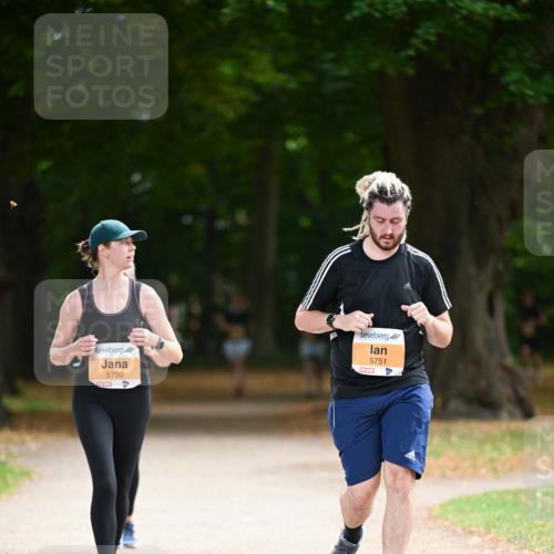 31.08.2025 - 21. Blankeneser Heldenlauf Dr. Thomas Lammeyer http://msf.ph/oto/8648727 31.08.2025 11:25:14 Laufen 5750, 5751 meine-sportfotos.de