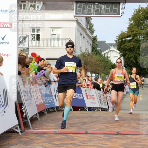 31.08.2025 - 21. Blankeneser Heldenlauf Strokosch-Dieckow http://msf.ph/oto/8648773 31.08.2025 10:17:29 Ziel 2019, 2270, 2020, 2005 meine-sportfotos.de