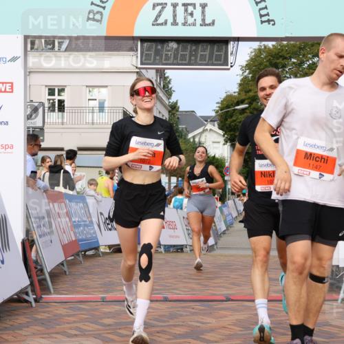 31.08.2025 - 21. Blankeneser Heldenlauf Strokosch-Dieckow http://msf.ph/oto/8648865 31.08.2025 09:46:46 Ziel 1147, 1073, 1072, 1173 meine-sportfotos.de