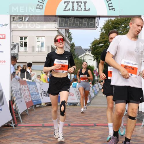 31.08.2025 - 21. Blankeneser Heldenlauf Strokosch-Dieckow http://msf.ph/oto/8648867 31.08.2025 09:46:46 Ziel 1147, 1073, 1072, 1173 meine-sportfotos.de