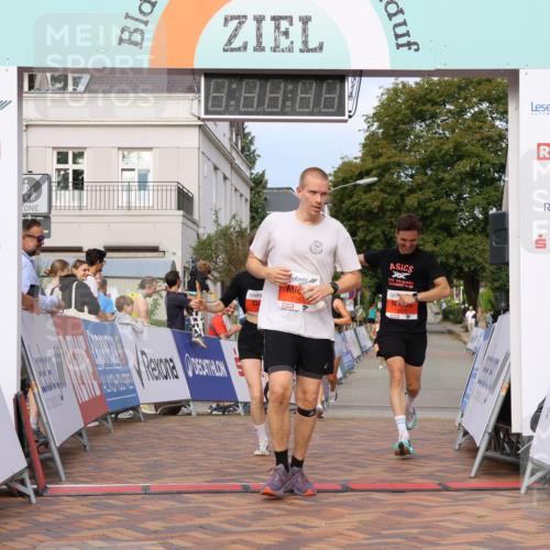31.08.2025 - 21. Blankeneser Heldenlauf Strokosch-Dieckow http://msf.ph/oto/8648883 31.08.2025 09:46:45 Ziel 1147, 1073, 1072, 1173 meine-sportfotos.de
