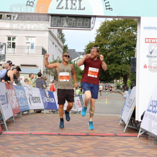 31.08.2025 - 21. Blankeneser Heldenlauf Strokosch-Dieckow http://msf.ph/oto/8648914 31.08.2025 09:46:27 Ziel 1130, 1050, 1053 meine-sportfotos.de