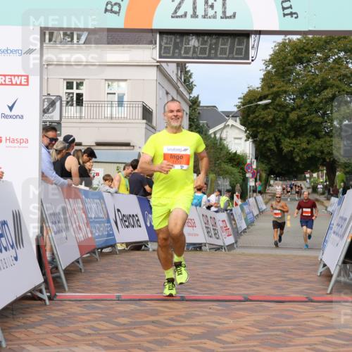 31.08.2025 - 21. Blankeneser Heldenlauf Strokosch-Dieckow http://msf.ph/oto/8648935 31.08.2025 09:46:22 Ziel 1130 meine-sportfotos.de