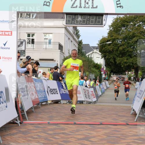 31.08.2025 - 21. Blankeneser Heldenlauf Strokosch-Dieckow http://msf.ph/oto/8648955 31.08.2025 09:46:21 Ziel 1130 meine-sportfotos.de