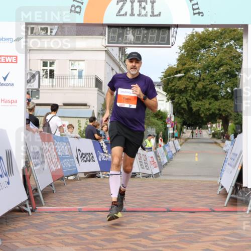 31.08.2025 - 21. Blankeneser Heldenlauf Strokosch-Dieckow http://msf.ph/oto/8648959 31.08.2025 09:45:41 Ziel 1027, 1161 meine-sportfotos.de