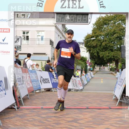 31.08.2025 - 21. Blankeneser Heldenlauf Strokosch-Dieckow http://msf.ph/oto/8648961 31.08.2025 09:45:41 Ziel 1027, 1161 meine-sportfotos.de