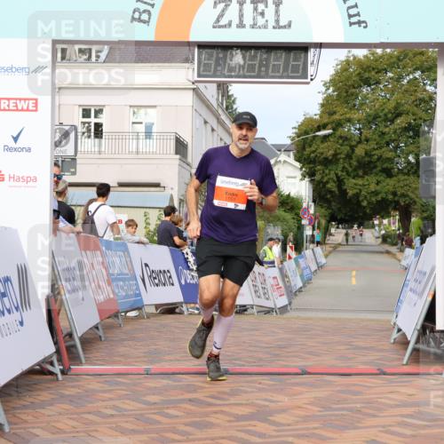 31.08.2025 - 21. Blankeneser Heldenlauf Strokosch-Dieckow http://msf.ph/oto/8648963 31.08.2025 09:45:41 Ziel 1027, 1161 meine-sportfotos.de