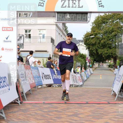 31.08.2025 - 21. Blankeneser Heldenlauf Strokosch-Dieckow http://msf.ph/oto/8648971 31.08.2025 09:45:41 Ziel 1027, 1161 meine-sportfotos.de